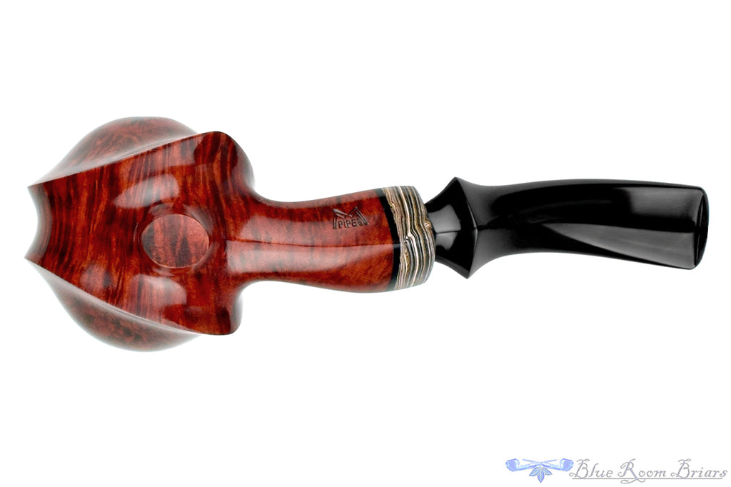 Blue Room Briars is proud to present this Marinko Neralić Pipe Blowfish Sitter with Fordite and Plateau