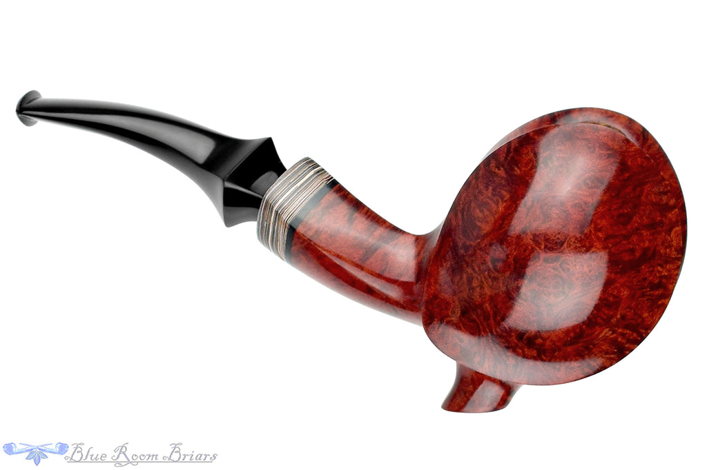 Blue Room Briars is proud to present this Marinko Neralić Pipe Blowfish Sitter with Fordite and Plateau