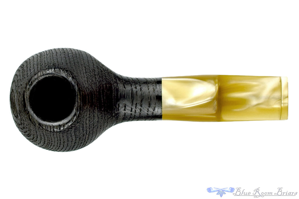 Blue Room Briars is proud to present this Ron Smith Pipe "Sven" Sandblast Morta Scoop