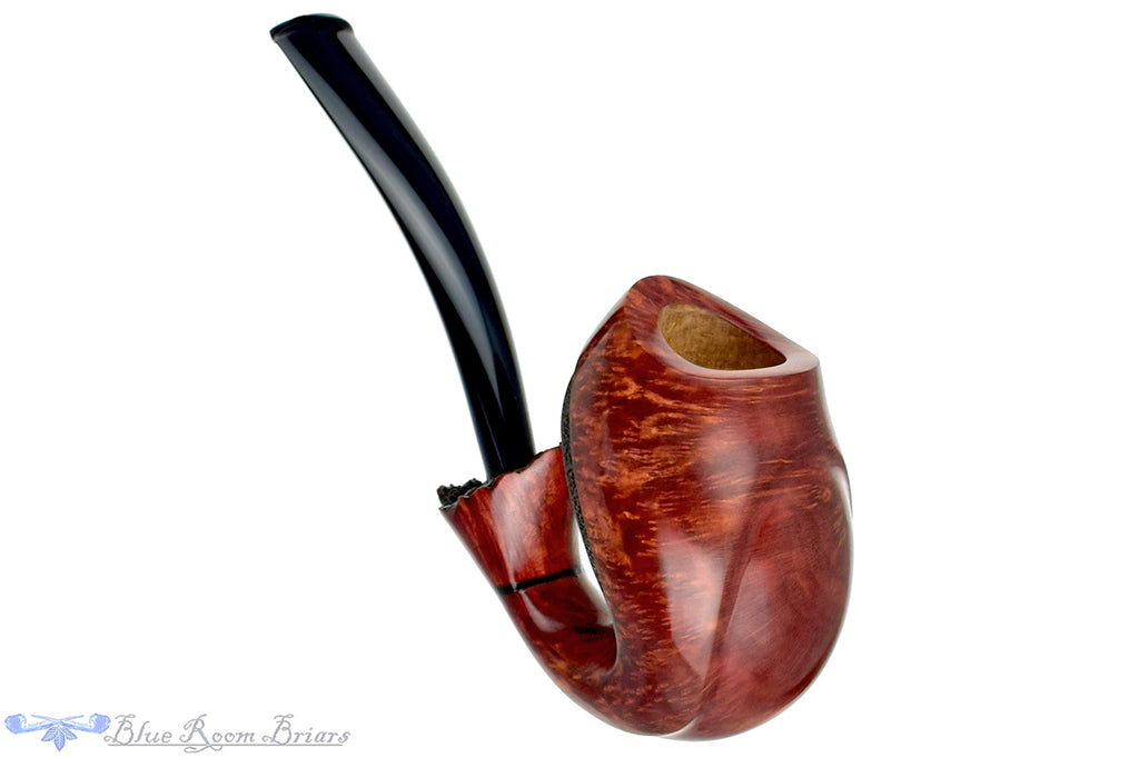 Blue Room Briars is proud to present this Alexa Pipe by Dragomir Aleksic 3/4 Bent Whale