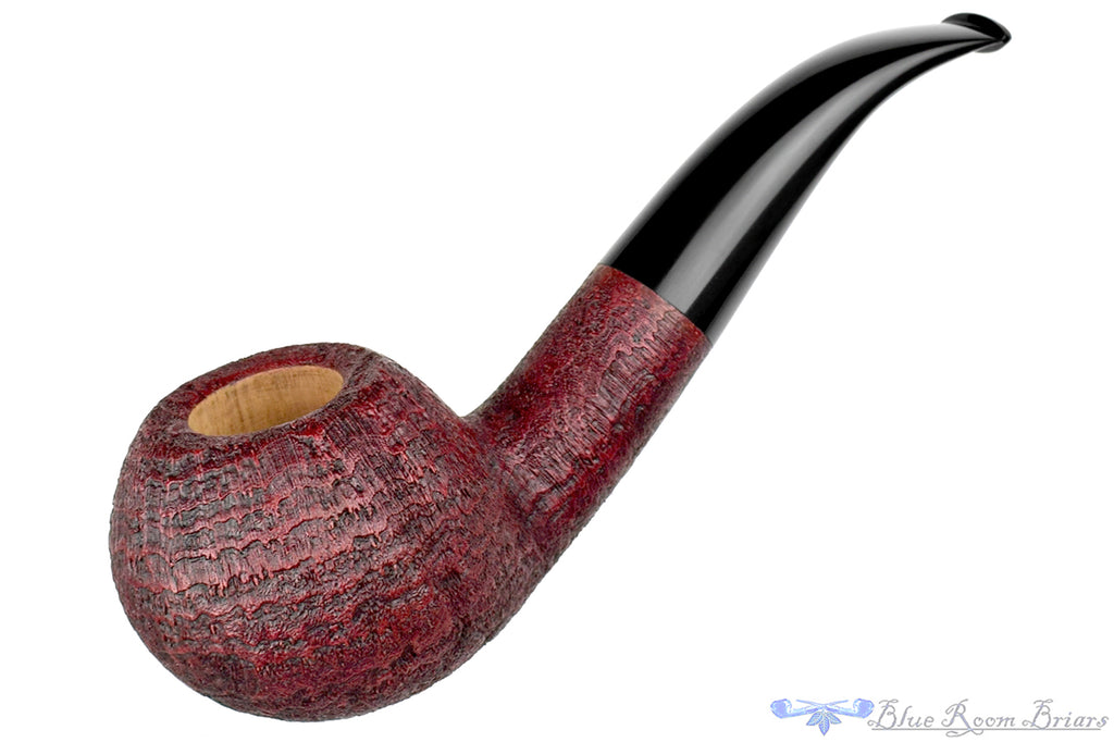 Blue Room Briars is proud to present this Doug Finlay Pipe Magnum Ring Blast Author