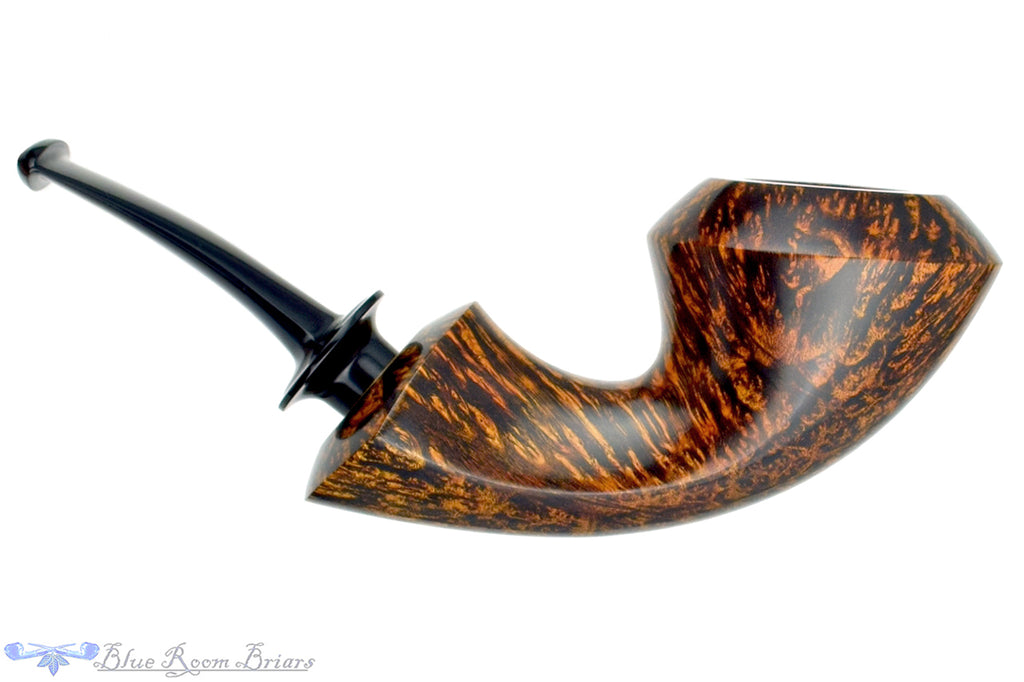 Blue Room Briars is proud to present this David Huber Pipe High-Contrast Smooth Rhodesian