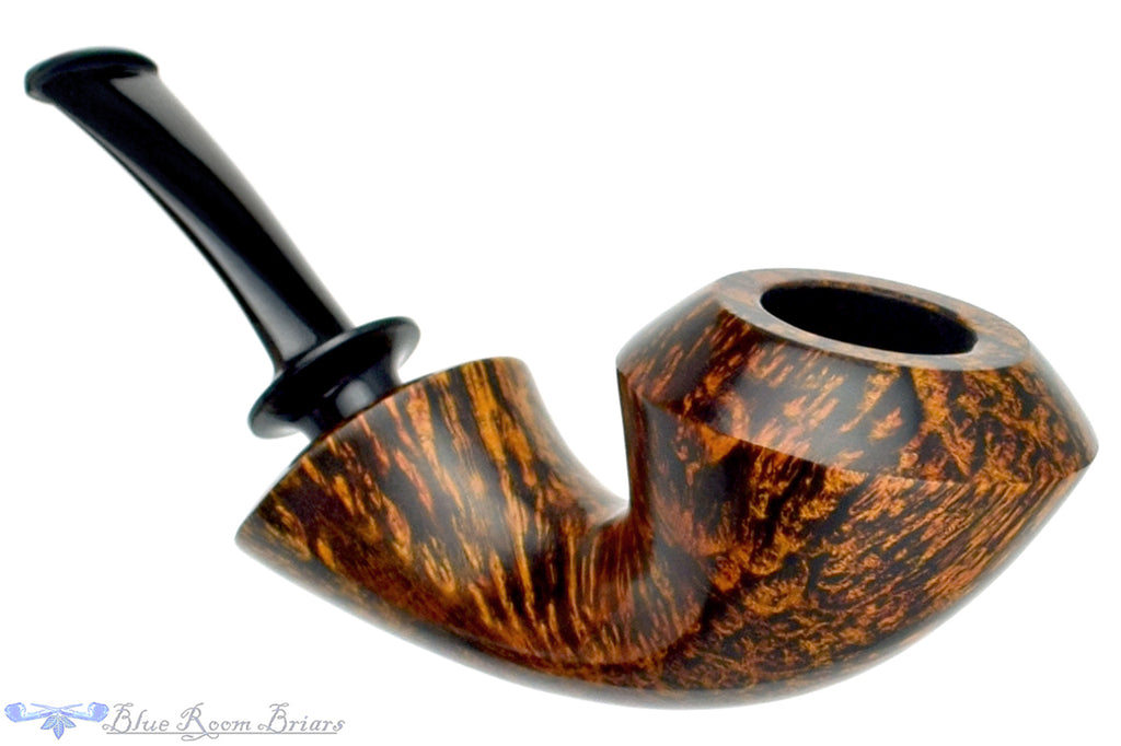 Blue Room Briars is proud to present this David Huber Pipe High-Contrast Smooth Rhodesian