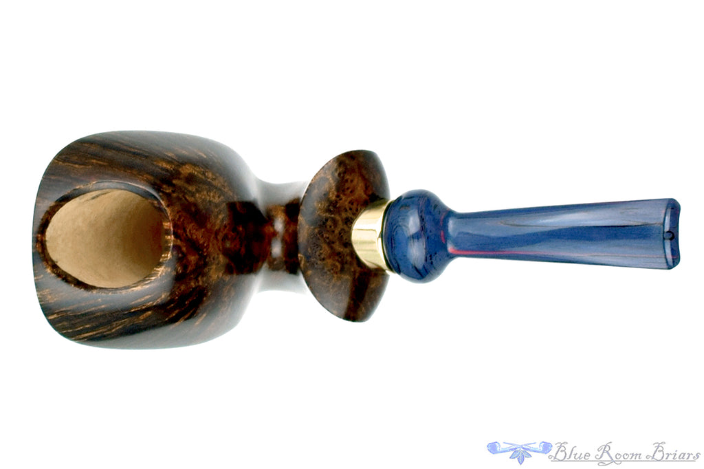 Blue Room Briars is proud to present this Andrey Kharitonov Pipe Cobra with Whiptail and Brass