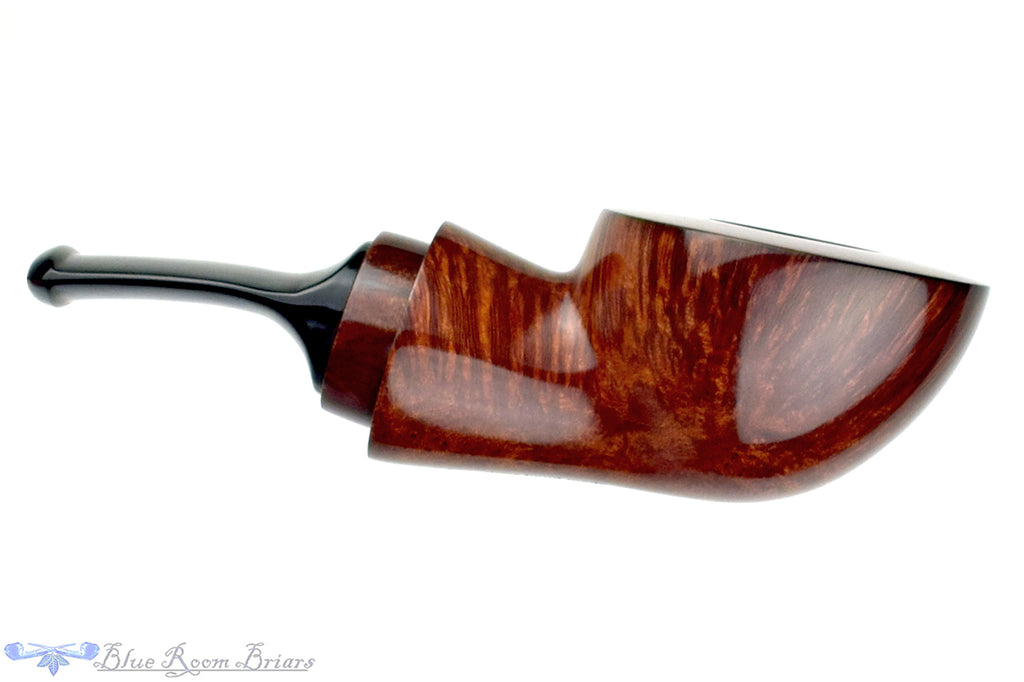 Blue Room Briars is proud to present this Johny Pipes Bent Wide Scoop Reverse Calabash