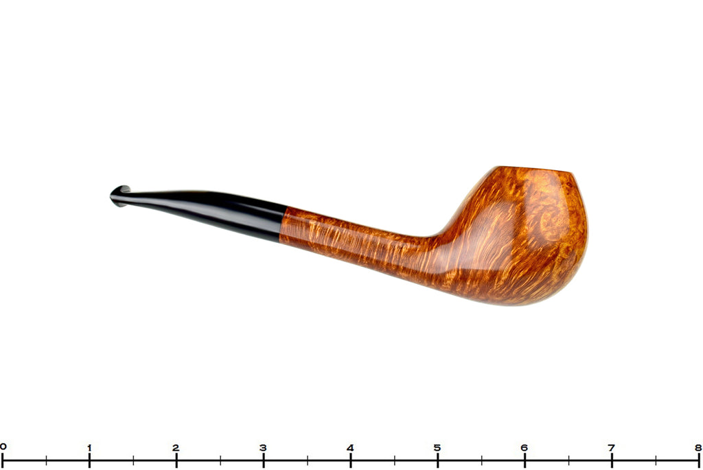 Blue Room Briars is proud to present this RC Sands Pipe 1/8 Bent  Teapot