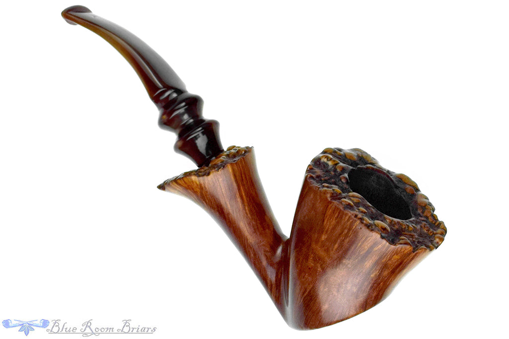 Blue Room Briars is proud to present this American Bent Freehand Sitter with Plateaux Estate Pipe