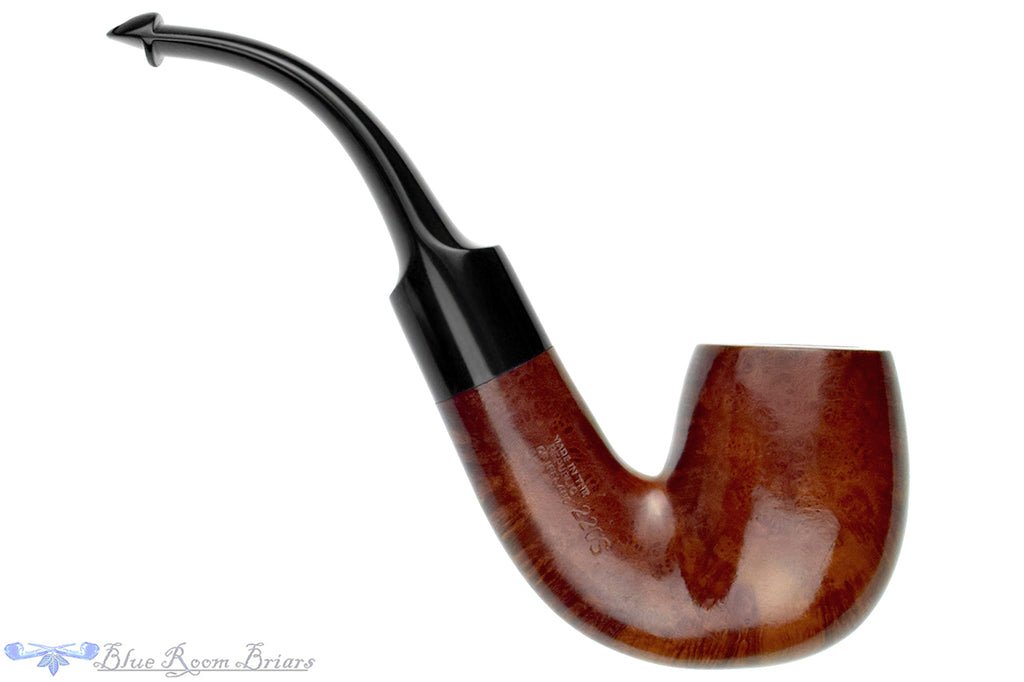 Blue Room Briars is proud to present this Peterson Kapet 220S Bent Billiard with P-Lip Estate Pipe