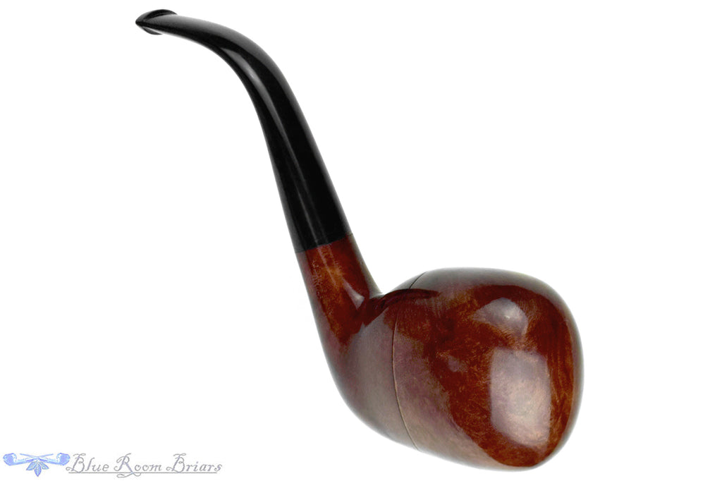 Blue Room Briars is proud to present this Wally Frank Storm King UNSMOKED Estate Pipe