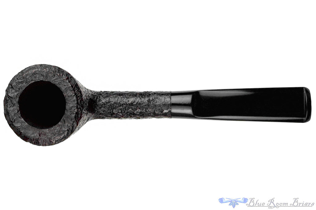 Blue Room Briars is proud to present this B. Barling & Sons 4729 Sandblast Dublin Estate Pipe