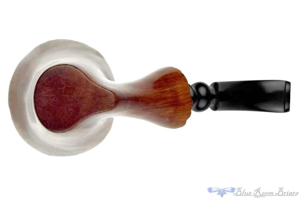 Blue Room Briars is proud to present this L.J. Peretti Large Bent Freehand Sitter with Plateaux Estate Pipe