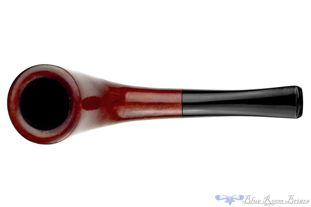 Blue Room Briars is proud to present this Wally Frank Horn Estate Pipe