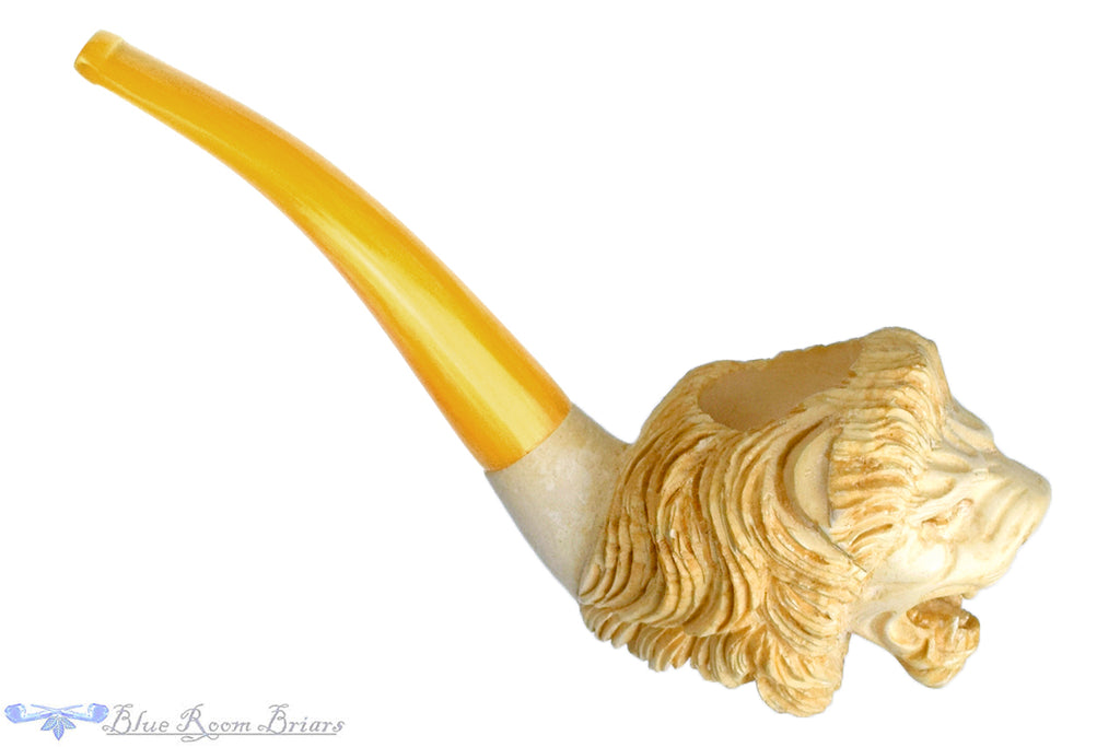 Blue Room Briars is proud to present this Meerschaum Bent Lion Figural UNSMOKED Estate Pipe