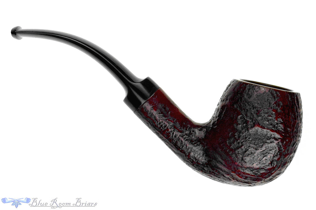 Blue Room Briars is proud to present this Danish Sand (Georg Jensen) 69 Sandblast Bent Apple Estate Pipe