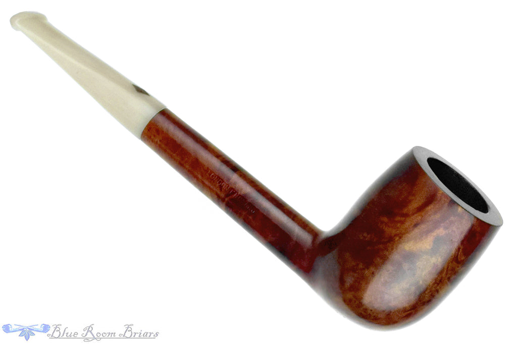 Blue Room Briars is proud to present this BBB Christmas (1972 Make) Special Make Billiard Estate Pipe