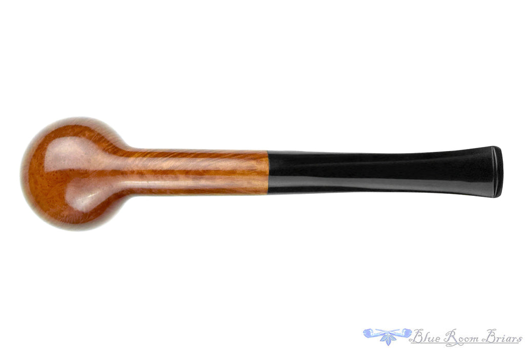 Blue Room Briars is proud to present this Savinelli de luxe Milano 128 Billiard Estate Pipe