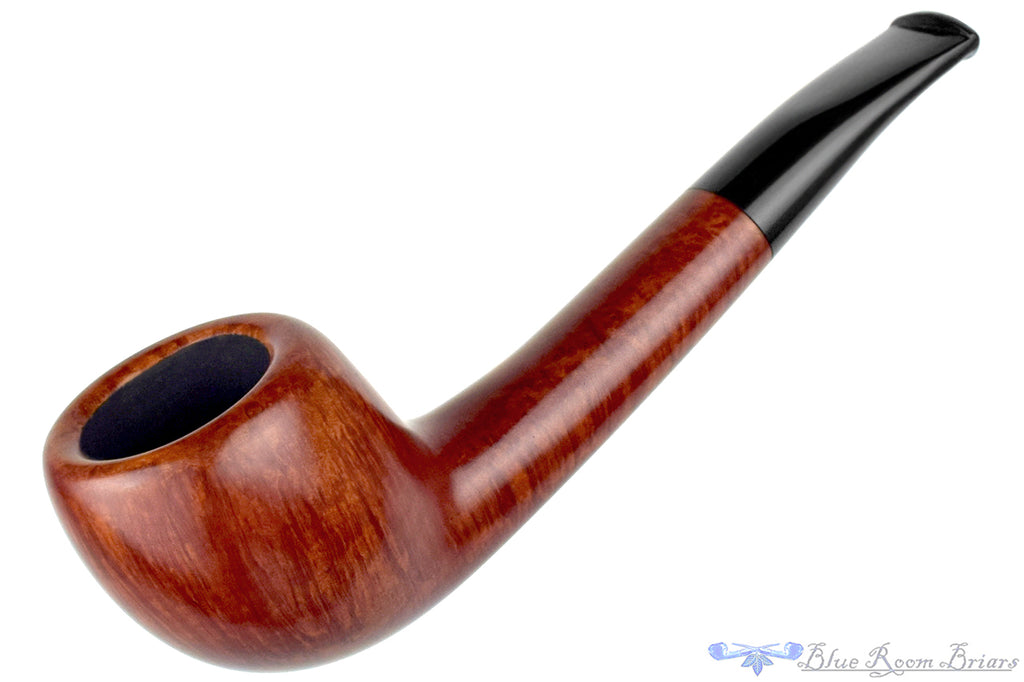 Blue Room Briars is proud to present this RC Sands Pipe Bent Long Shank Scoop