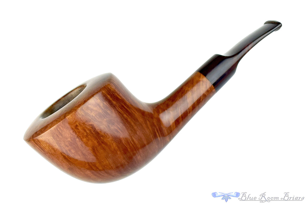 Blue Room Briars is proud to present this RC Sands Pipe Bent Dublin