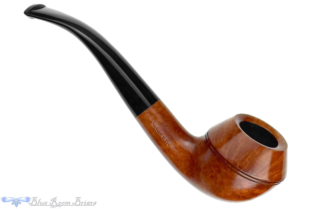 Blue Room Briars is proud to present this Kaywoodie Majestic Bent Rhodesian UNSMOKED Estate Pipe