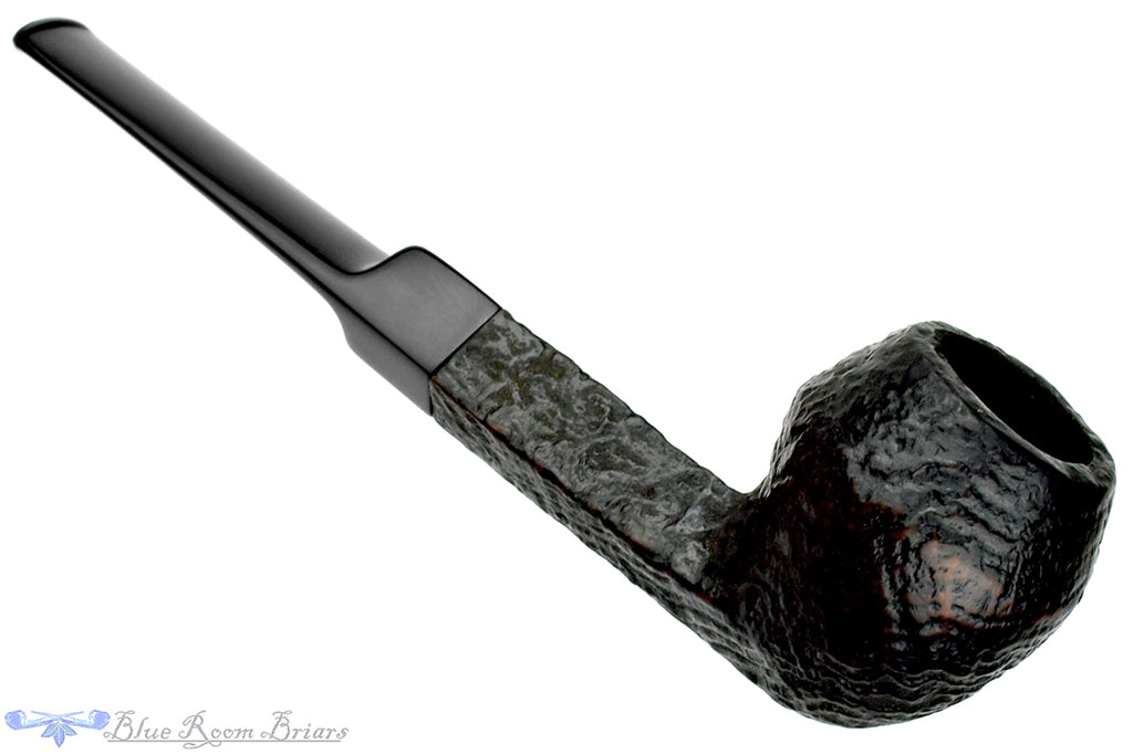 Blue Room Briars is proud to present this Bijou (Stanwell) Sandblast Bulldog Estate Pipe