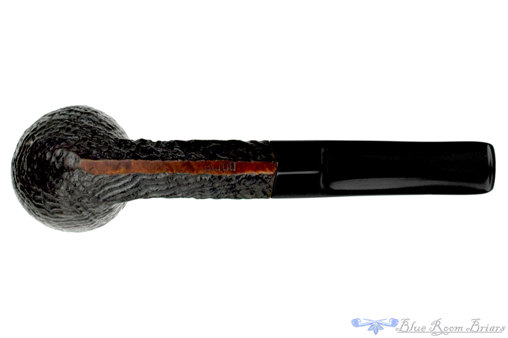 Blue Room Briars is proud to present this Bijou (Stanwell) Sandblast Bulldog Estate Pipe
