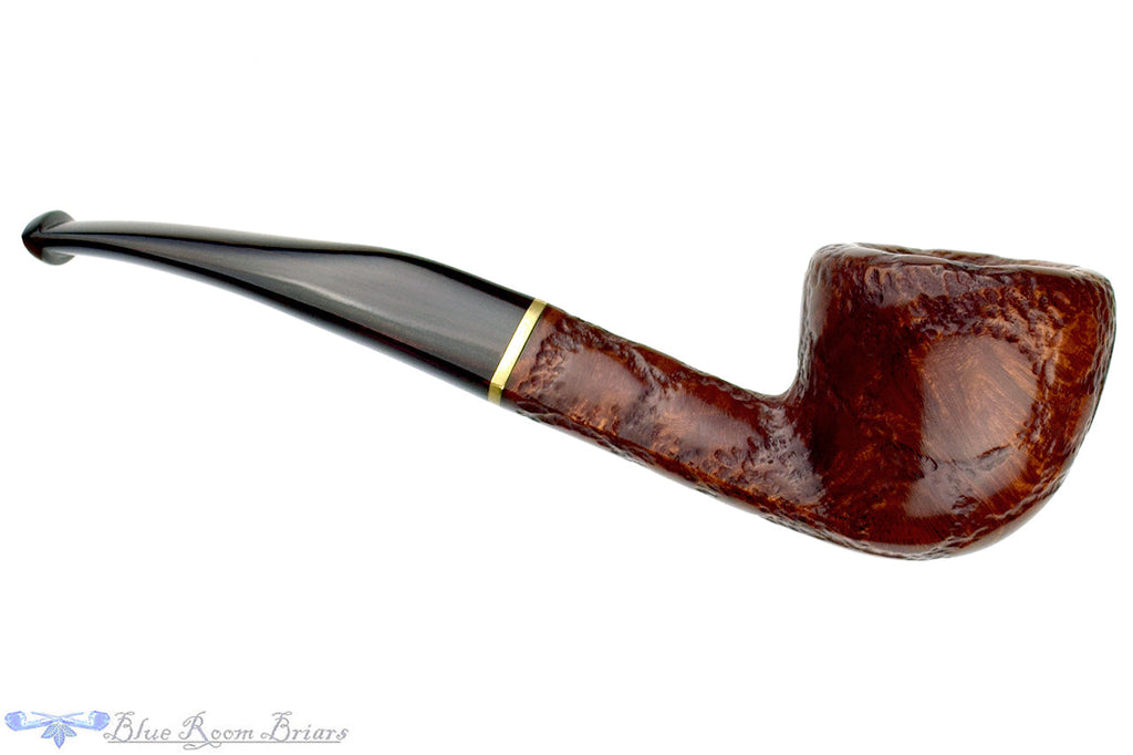 Blue Room Briars is proud to present this Savinelli Alligator 305 Bent Carved Scoop Dublin (6mm Filter) with Brass and Brindle UNSMOKED Estate Pipe