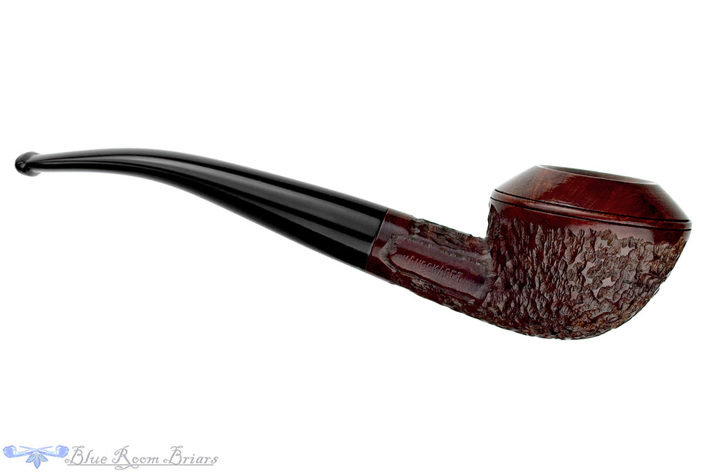 Blue Room Briars is proud to present this Handskaret Bent Rusticated Rhodesian Estate Pipe