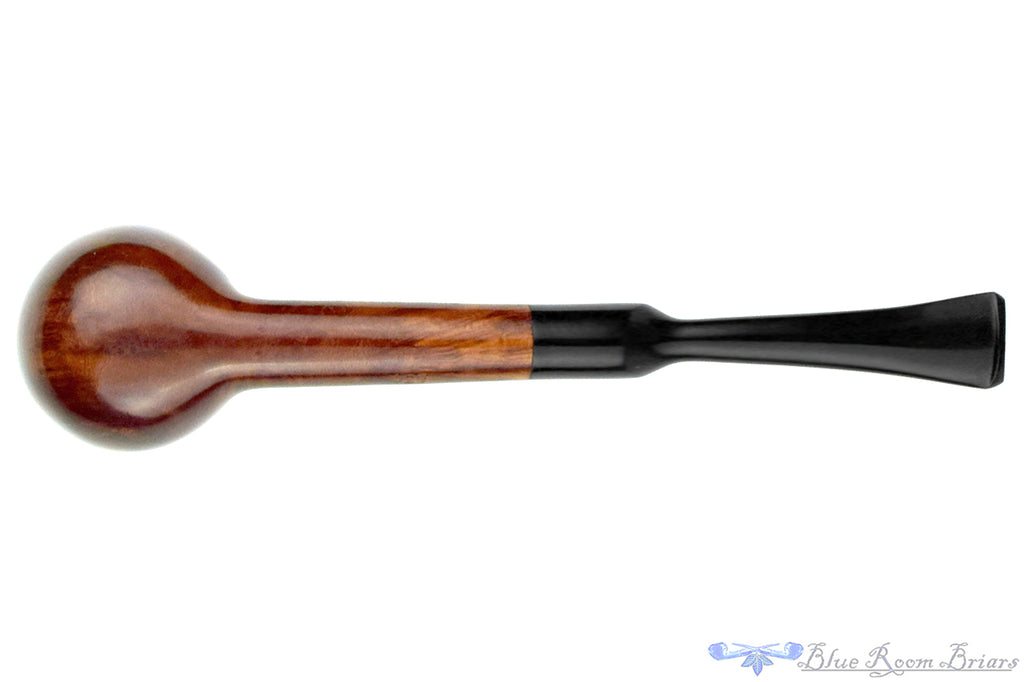 Blue Room Briars is proud to present this BBB Special Make Christmas 834 (1974 Make) Billiard Estate Pipe