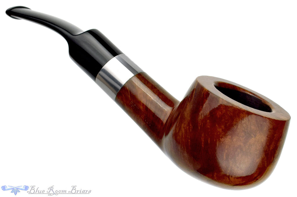 Blue Room Briars is proud to present this Earl of Essex Bent Pot with Nickel (Metal Filter) Estate Pipe