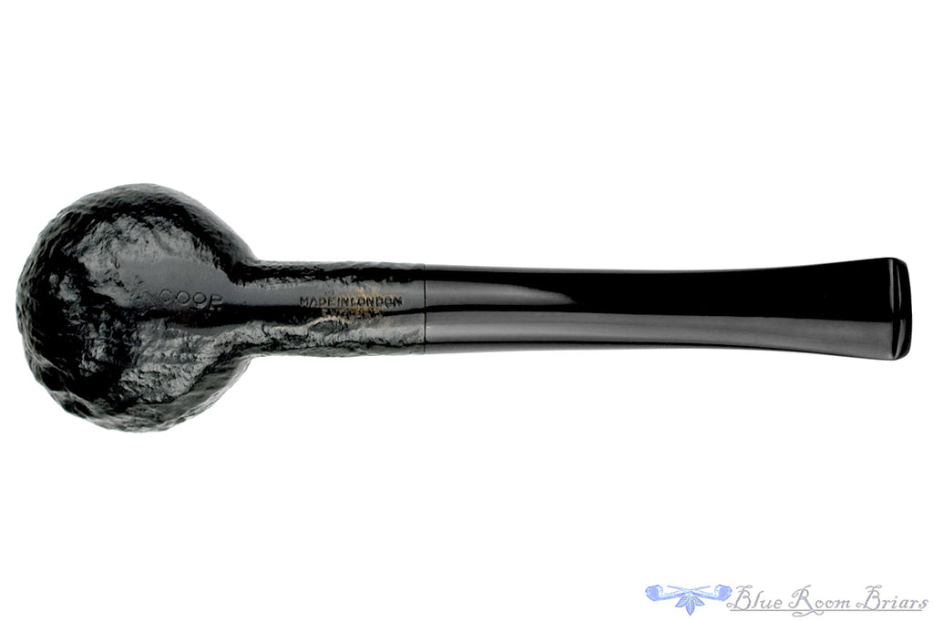 Blue Room Briars is proud to present this Coop Sandblast Pot Sitter Estate Pipe