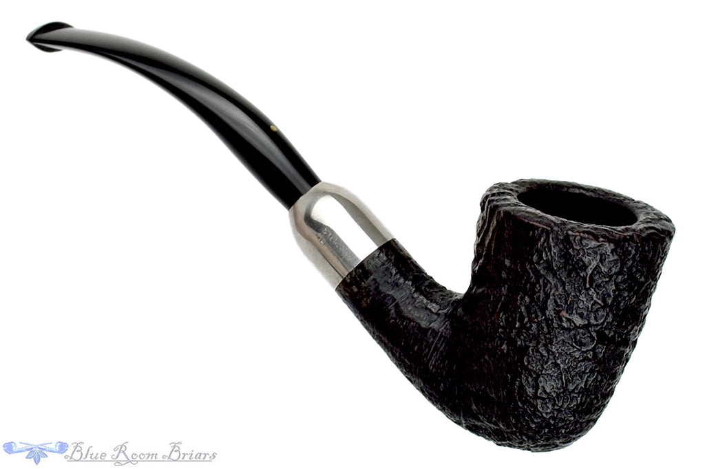 Blue Room Briars is proud to present this Savinelli Punto Oro 611 Bent Sandblast Dublin with Silver and Military Mount Estate Pipe