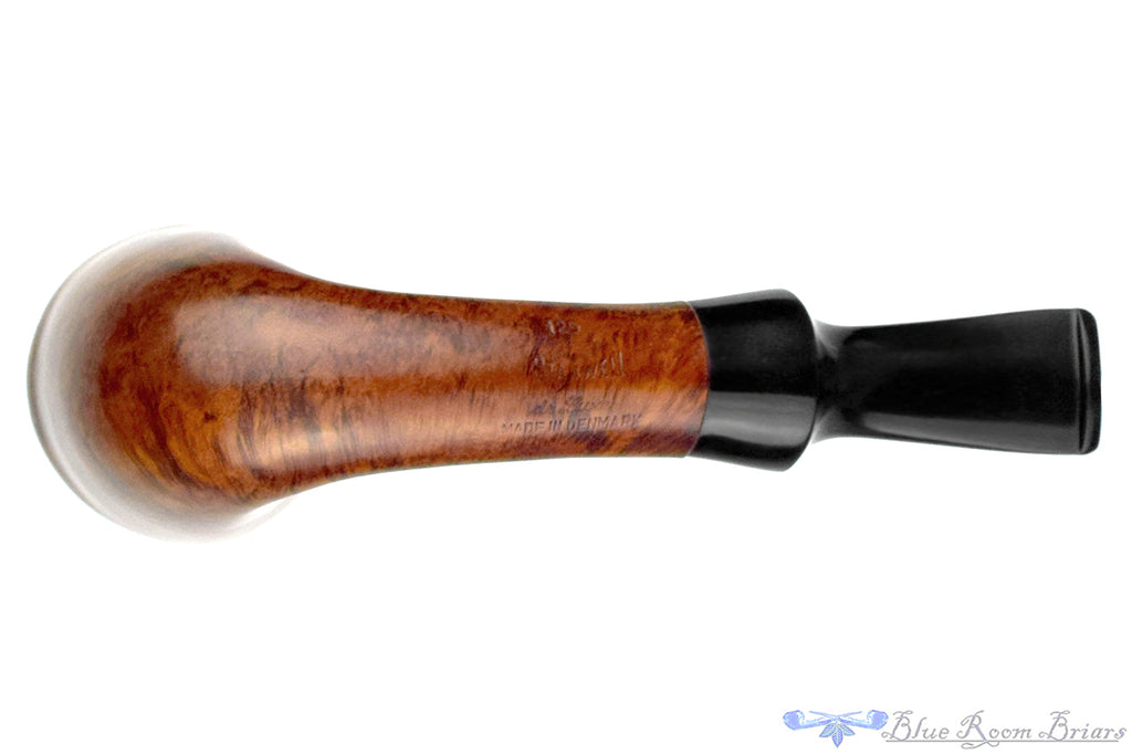 Blue Room Briars is proud to present this Stanwell De Luxe 125 Bent Horn Estate Pipe