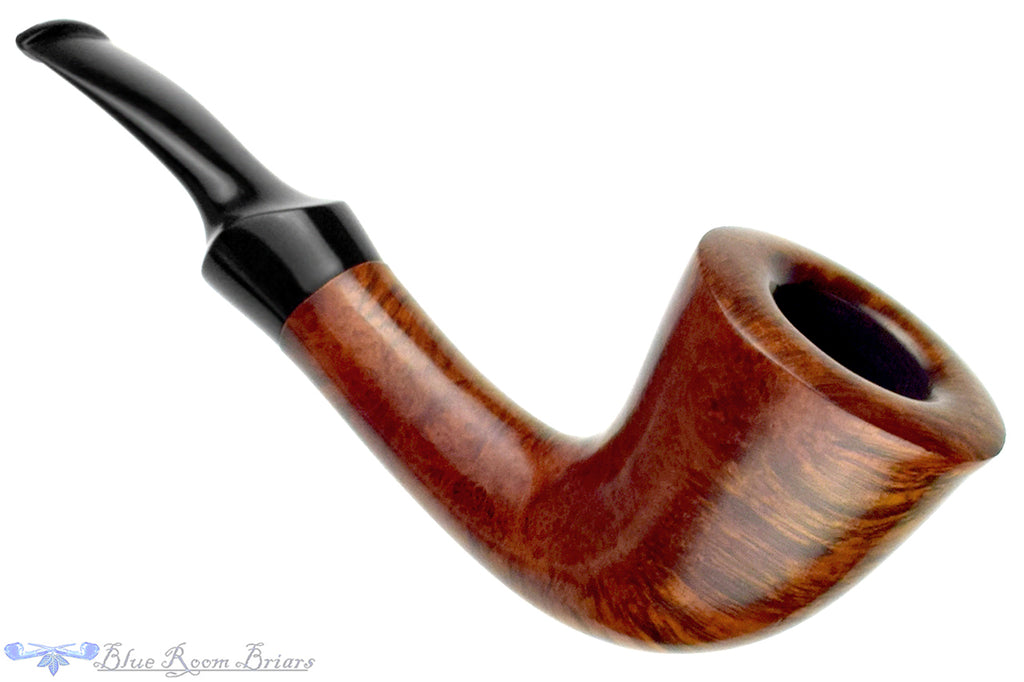 Blue Room Briars is proud to present this Stanwell De Luxe 125 Bent Horn Estate Pipe
