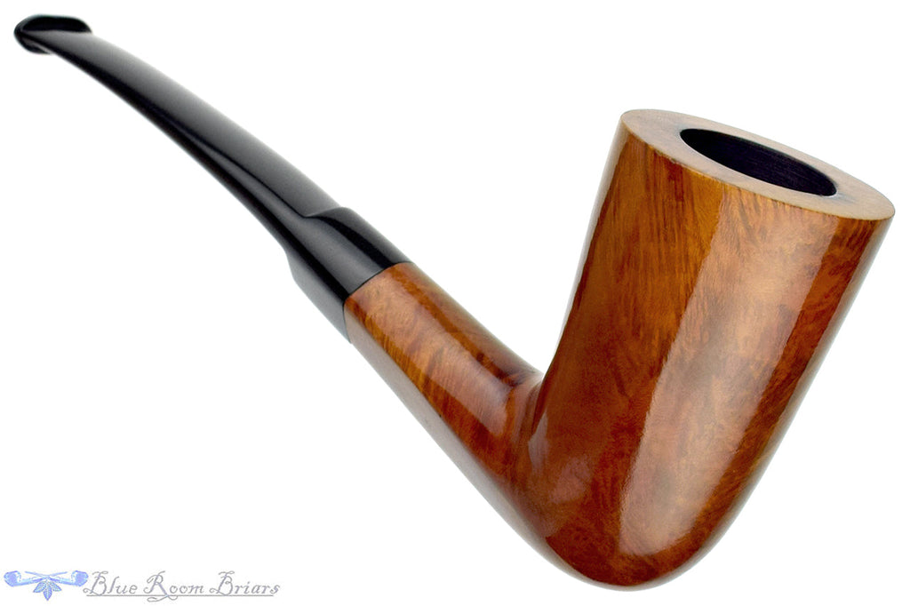 Blue Room Briars is proud to present this Lorenzo 6 Tall Bent Dublin Estate Pipe