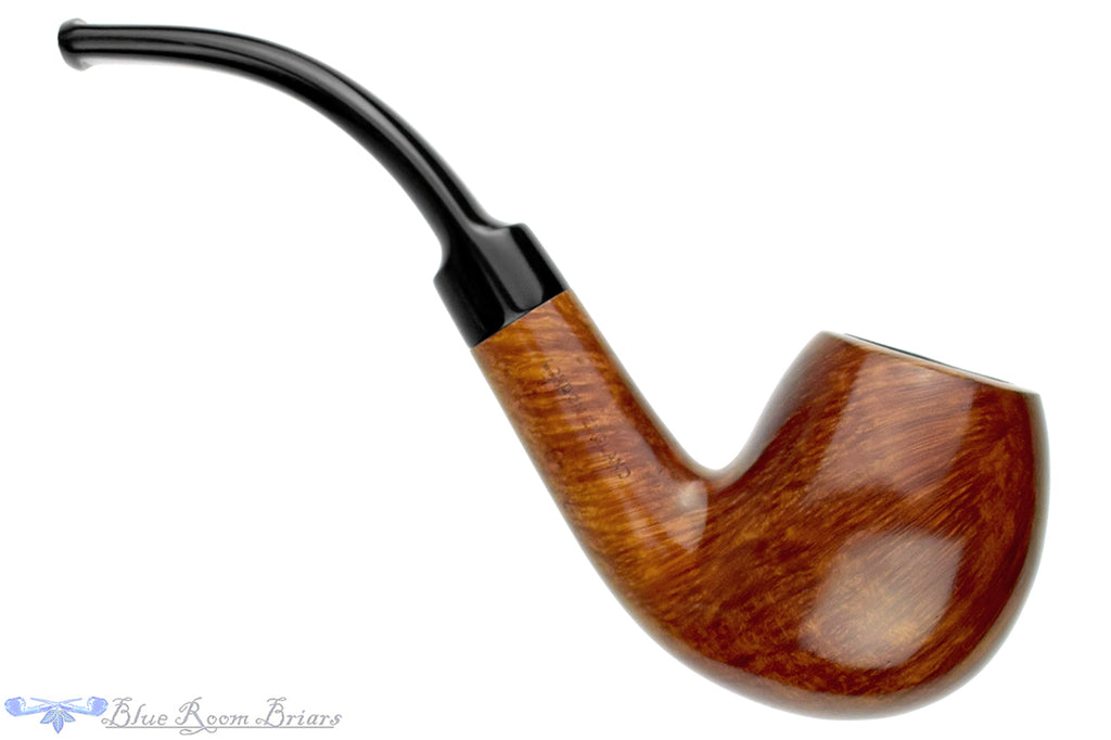Blue Room Briars is proud to present this London England Straight Grain Bent Apple Estate Pipe