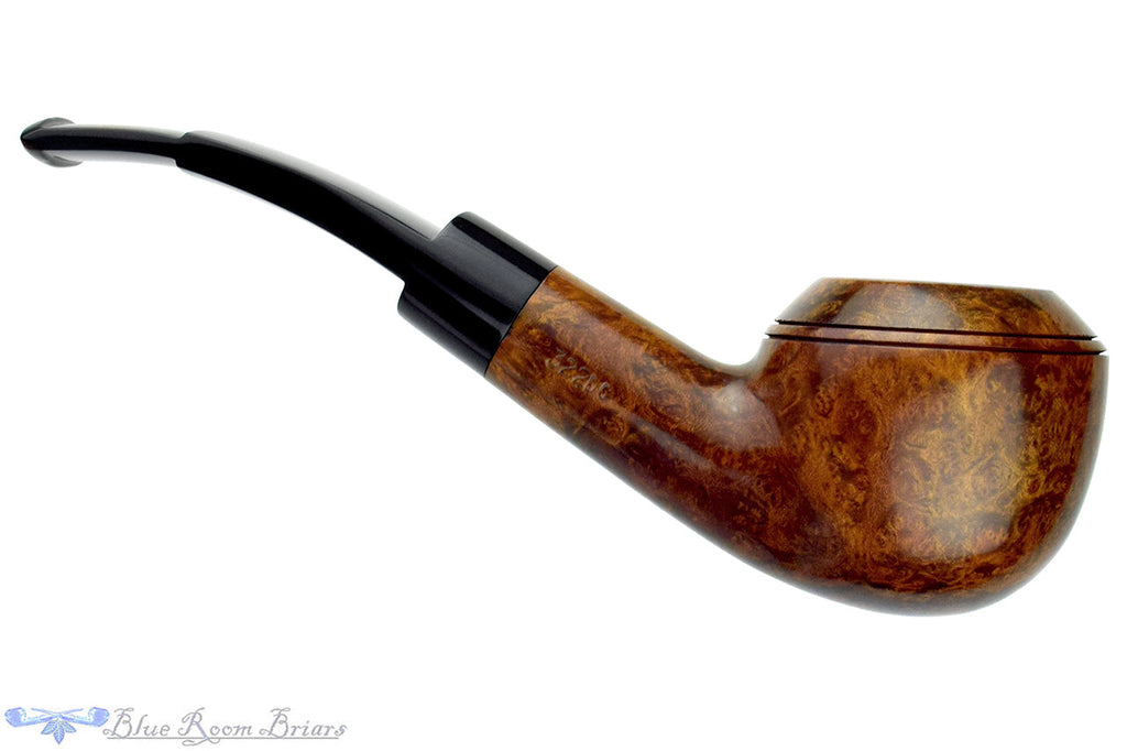 Blue Room Briars is proud to present this Charatan Perfection 322DC Bent Rhodesian Estate Pipe