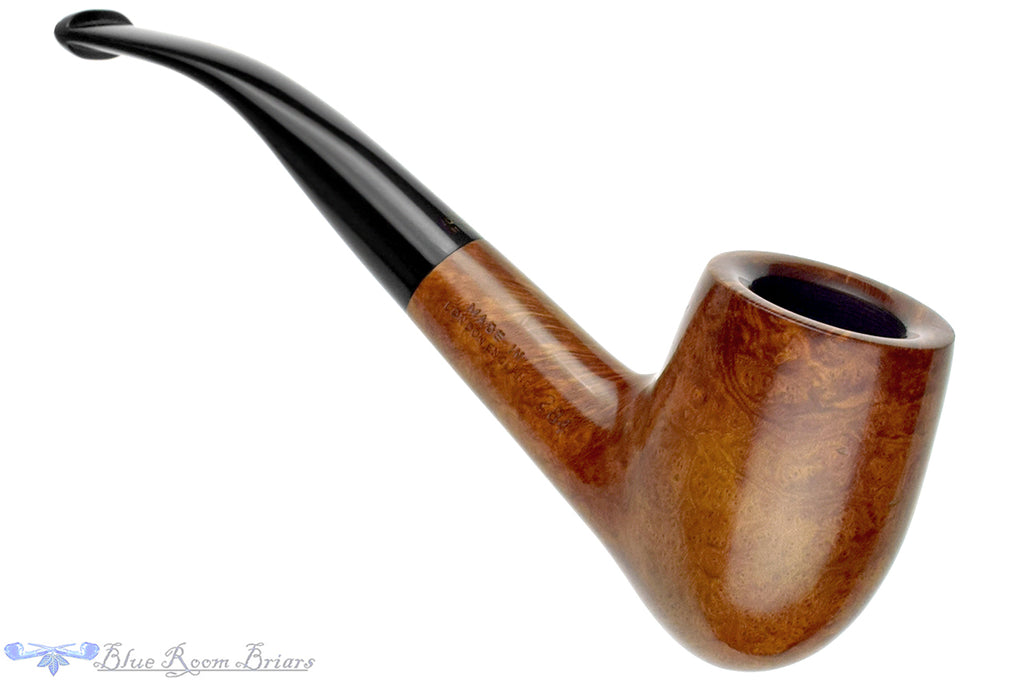 Blue Room Briars is proud to present this Ben Wade Duo 284 Bent Acorn Estate Pipe