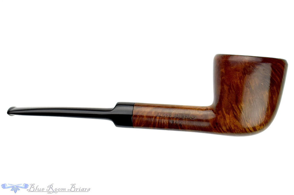 Blue Room Briars is proud to present this Edward's 724 Dublin Pot Estate Pipe
