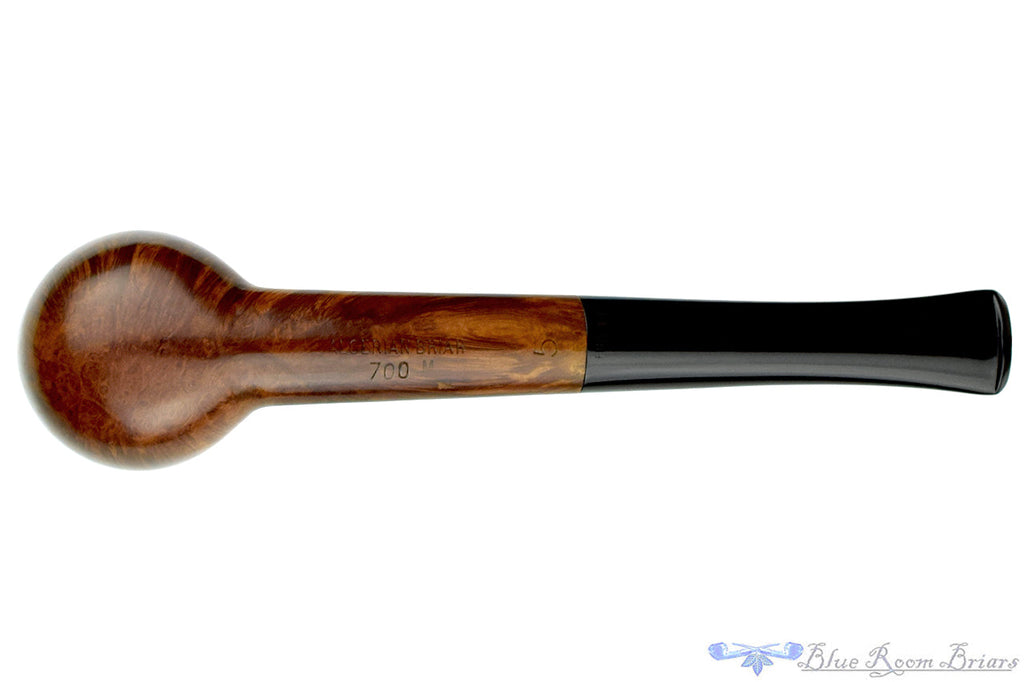 Blue Room Briars is proud to present this Edward's Virgin 700M Billiard Estate Pipe