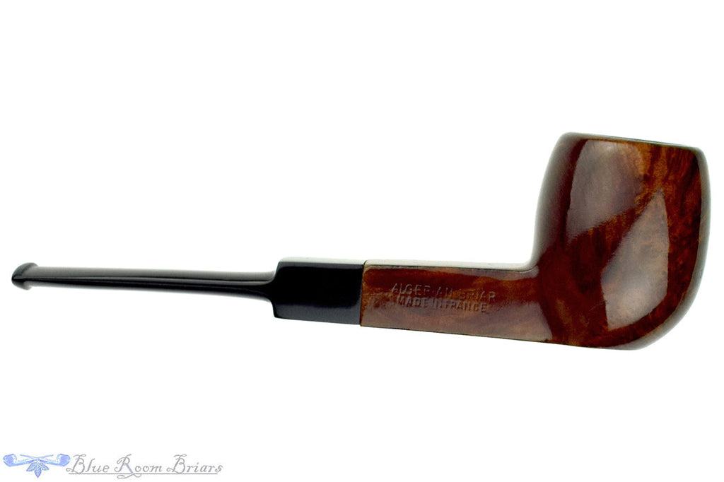 Blue Room Briars is proud to present this French 253 Square Shank Apple Estate Pipe