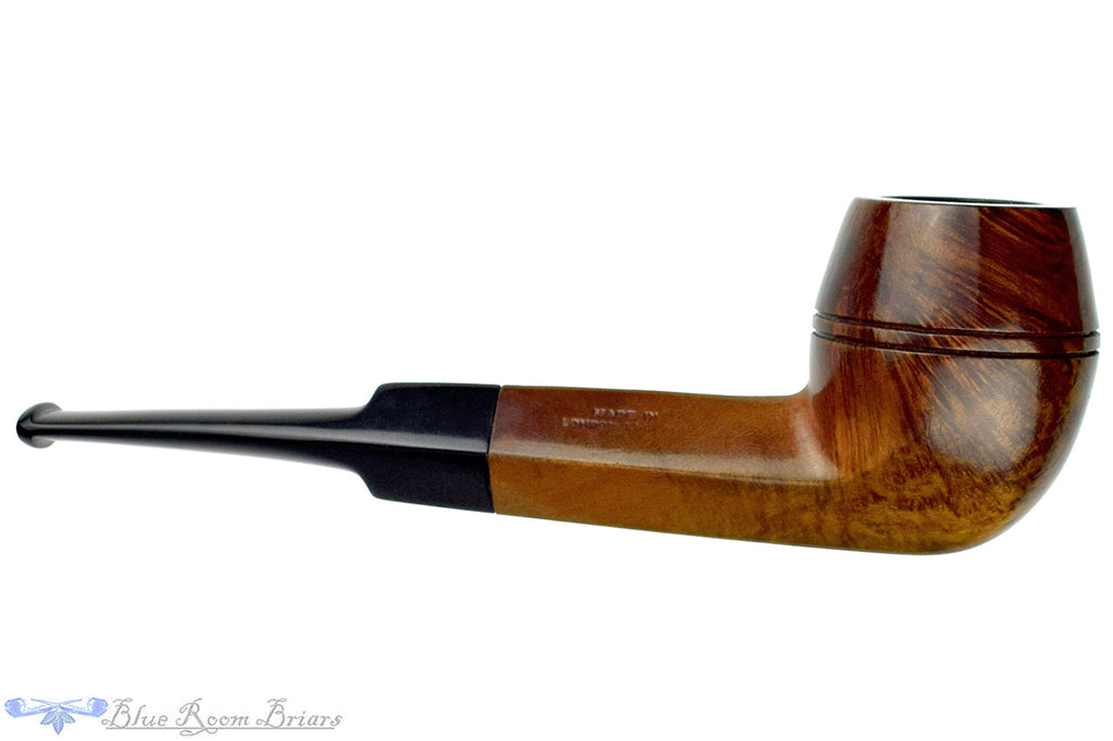 Blue Room Briars is proud to present this English Bulldog Estate Pipe