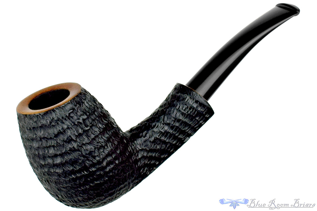 Blue Room Briars is proud to present this Brian Madsen Pipe Bent Rusticated Egg