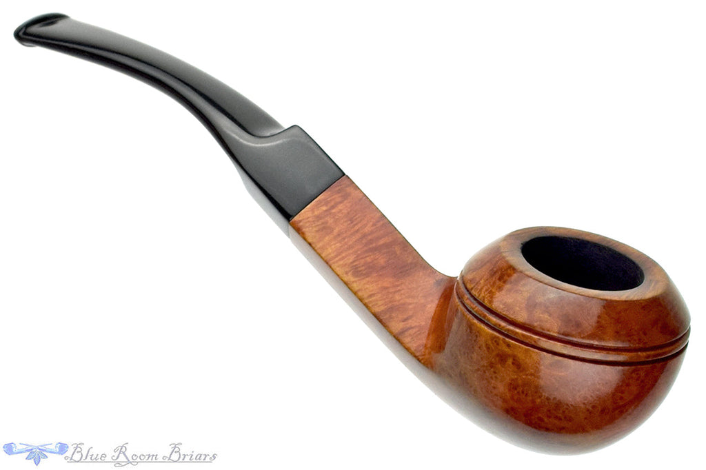 Blue Room Briars is proud to present this London Wall Bent Bulldog Estate Pipe