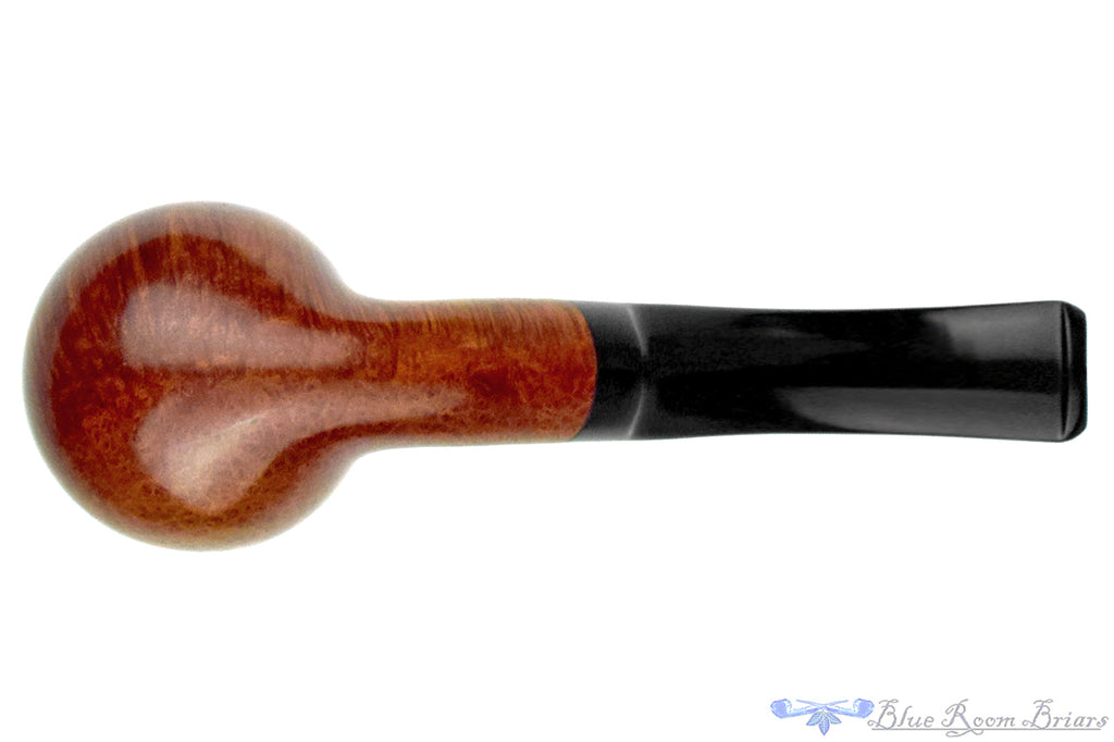 Blue Room Briars is proud to present this Georg Jensen Special Bent Apple Estate Pipe
