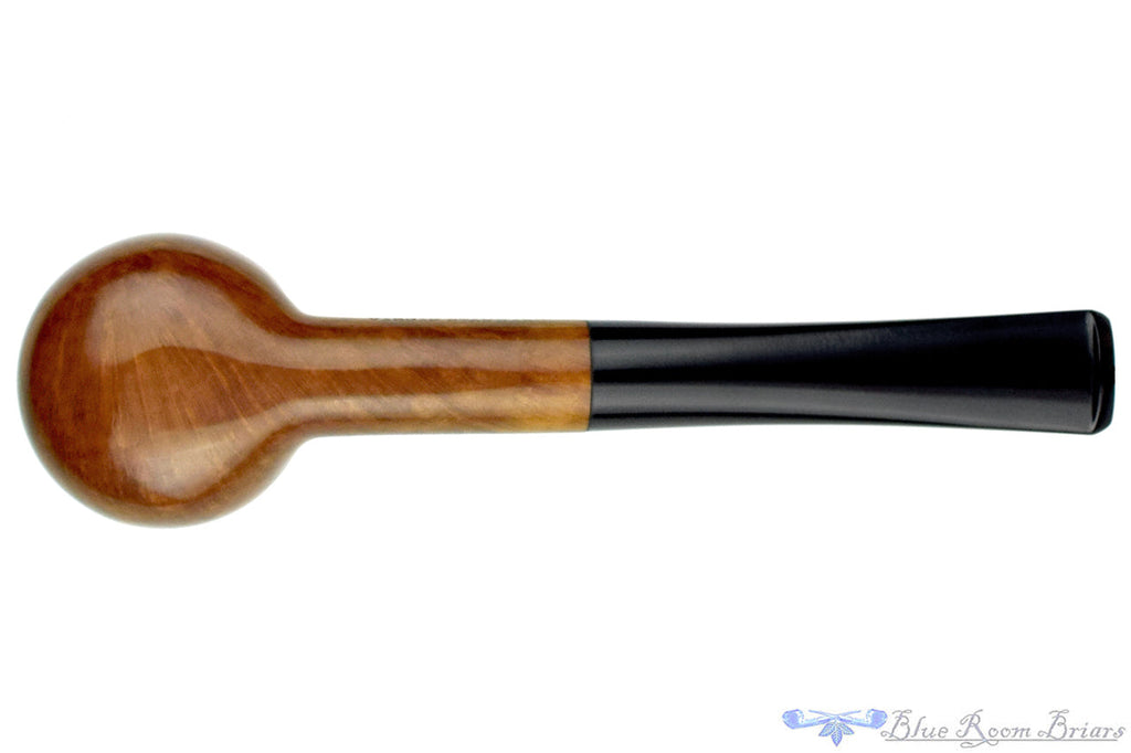 Blue Room Briars is proud to present this Weber Virgin Standard Pot Sitter Estate Pipe