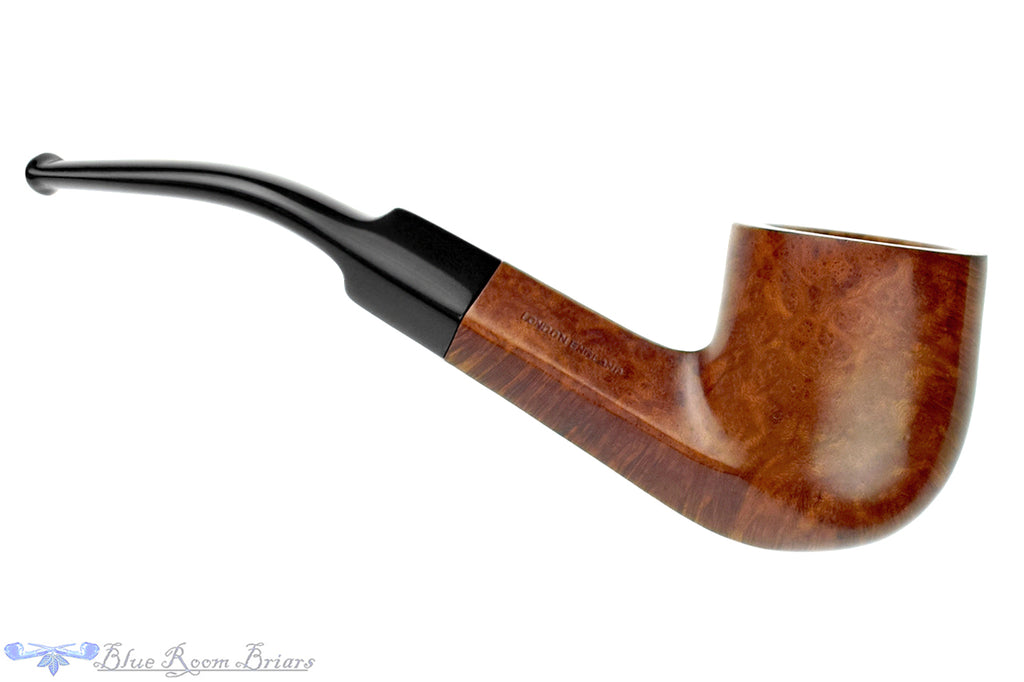 Blue Room Briars is proud to present this Medley Bent Diamond Shank Billiard Estate Pipe
