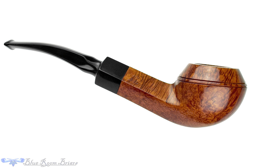 Blue Room Briars is proud to present this Comoy's Diplomat 409 Bent Bulldog Estate Pipe