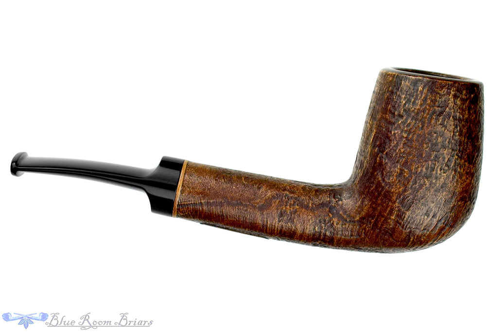 Blue Room Briars is proud to present this Charl Goussard Pipe Bent Sandblast Egg