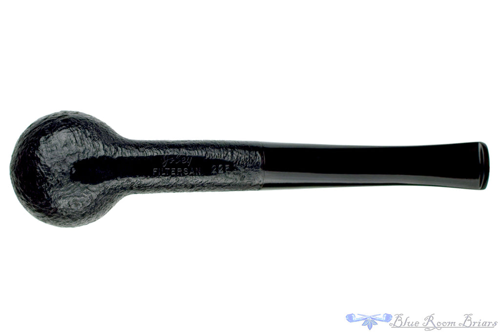 Blue Room Briars is proud to present this Jobey Filtersan 225 Black Blast Billiard (6mm Filter) Sitter Estate Pipe