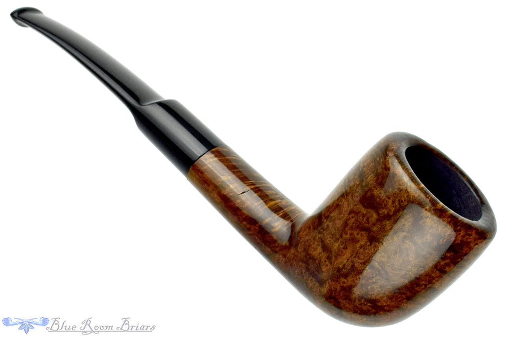 Blue Room Briars is proud to present this Danish Apple Estate Pipe